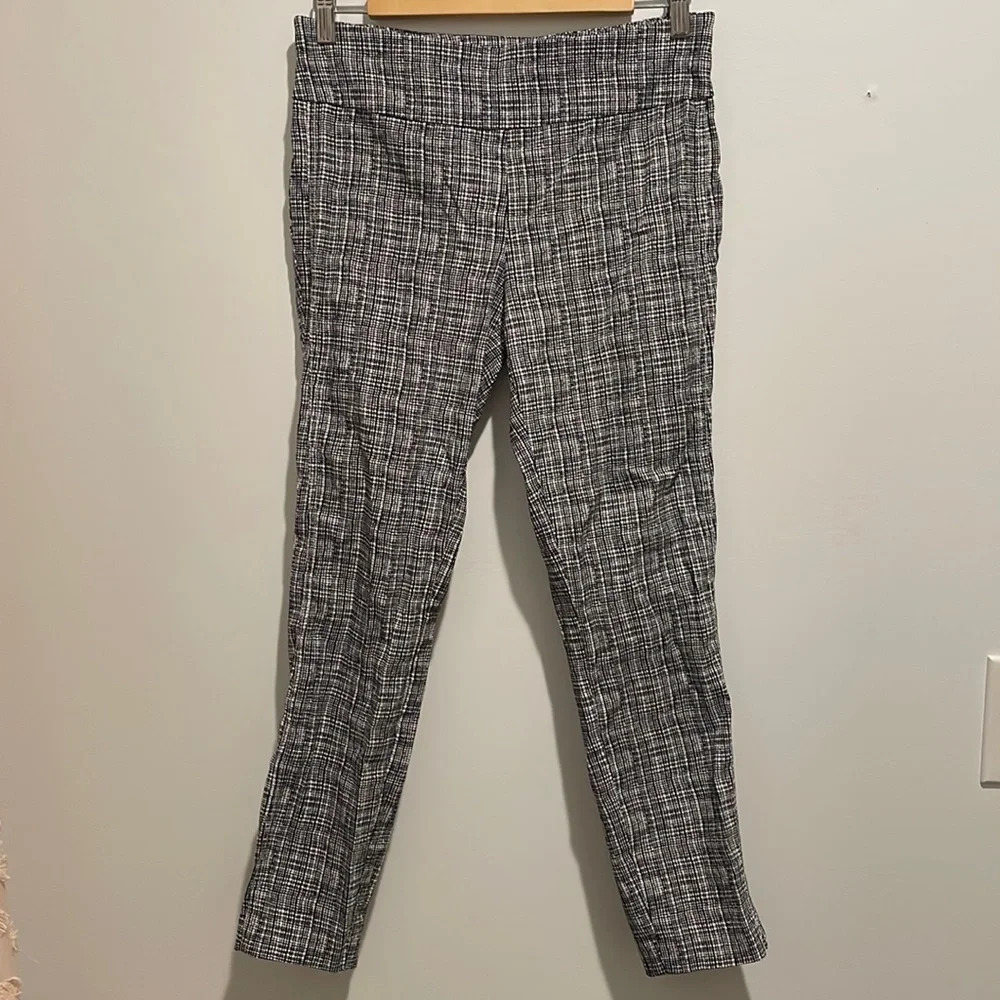 New York and Company Black and White Pants
